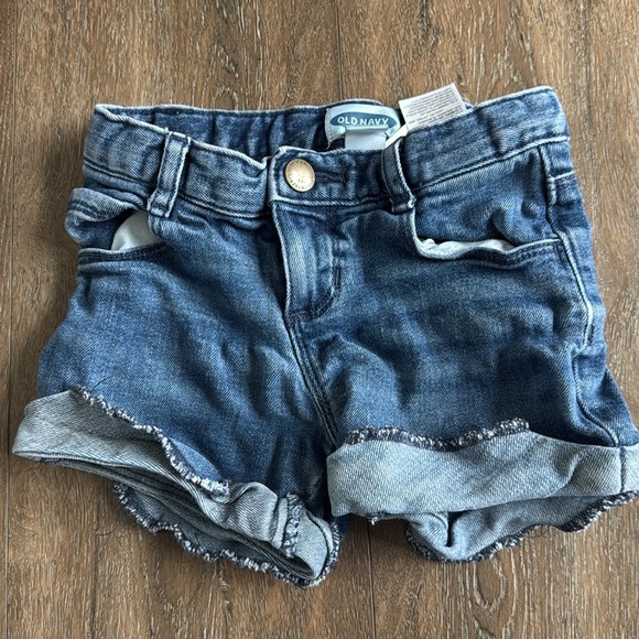 Lot of girls clothes size 4-5T.  All in great used condition! - Picture 6 of 11